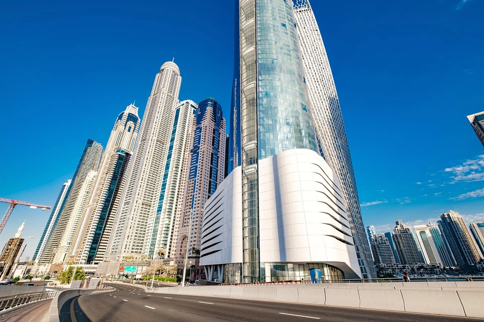 Shutterstock 2554242029