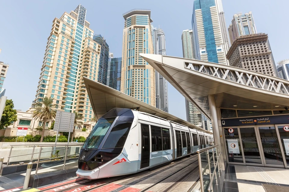 Dubai tram cover shutterstock 2004870632 1